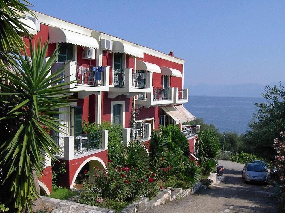Apraos Bay Hotel Экстерьер фото