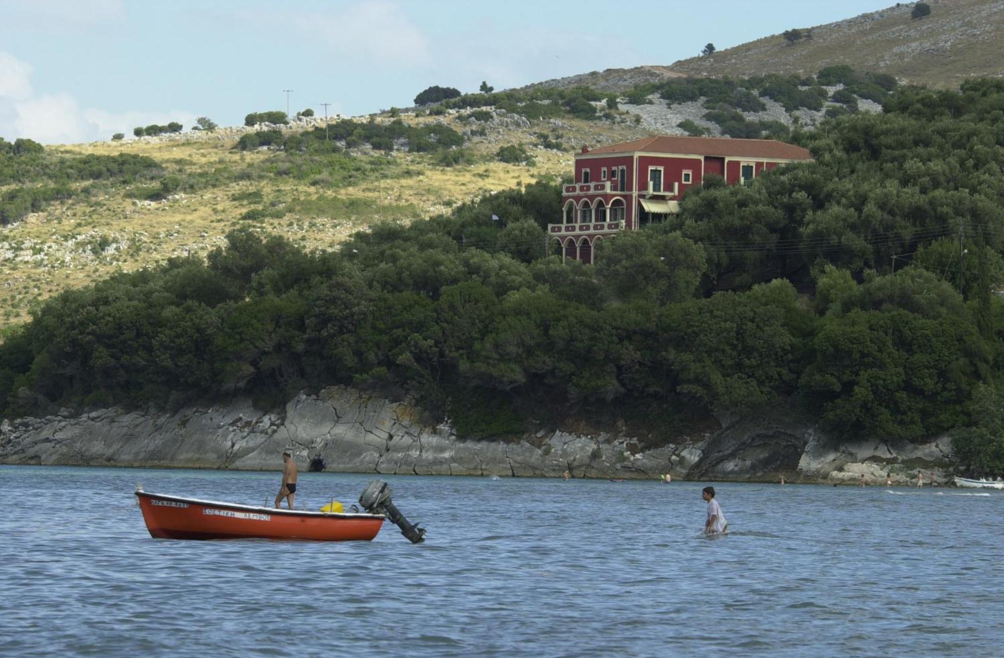 Apraos Bay Hotel Экстерьер фото