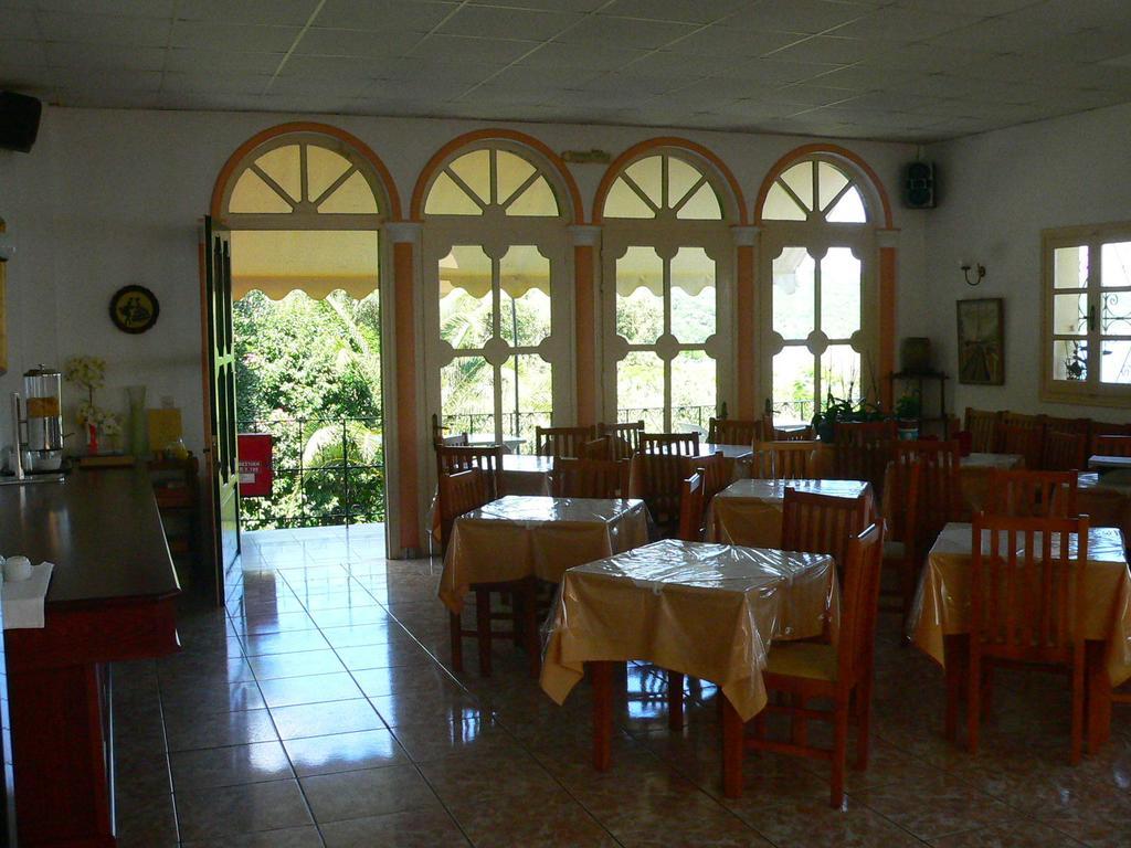 Apraos Bay Hotel Экстерьер фото