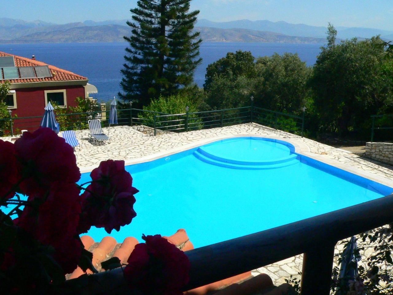 Apraos Bay Hotel Экстерьер фото